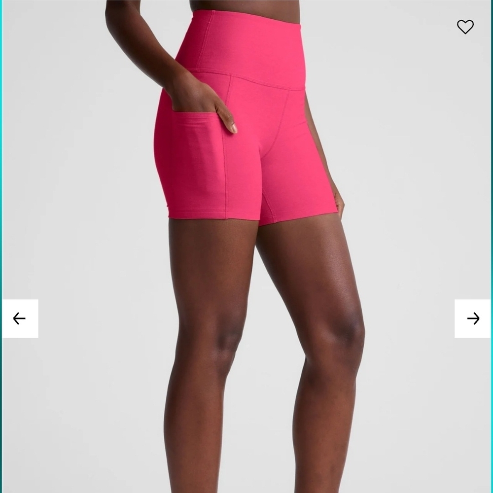 Beyond Yoga Spacedye Keep Pace 5" Pocket Shorts hot pink medium NWT